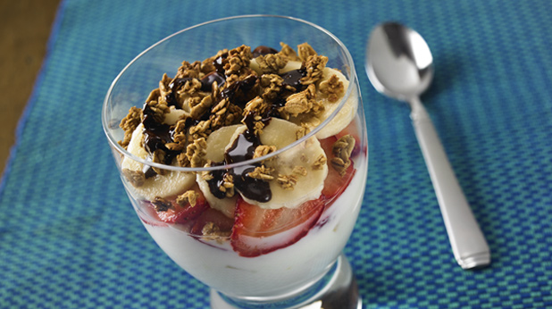 Banana Split Berry Yogurt Parfaits