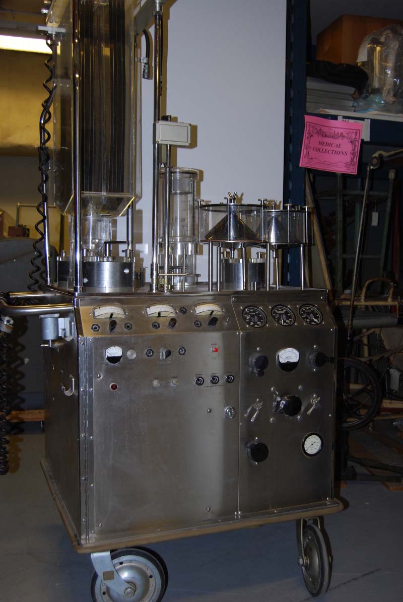 A model of the Mayo-Gibbon heart-lung machine. (Photo courtesy of National Museum of American History/Gift of Edwards Lifesciences)