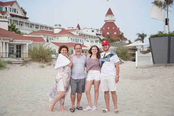 Mike Feldman (second from left) with his family. (Photo courtesy of Mike Feldman)