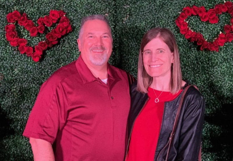 Shelley Davis (right) with her husband, Greg. (Photo courtesy of Shelley Davis)